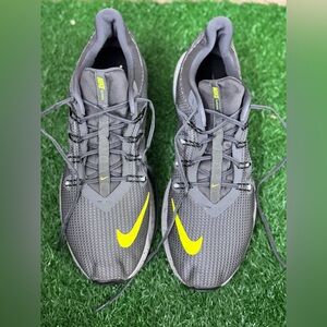 Nike Quest Mens Athletic Running Sneaker BV1162-001 Gray Volt Green Size‎ 13